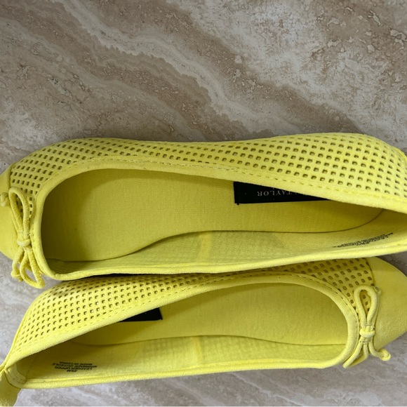 Ann Taylor Yellow Suede Ballet Flat with Bow
Size: 6.5 . New in box, never open - Picture 13 of 17